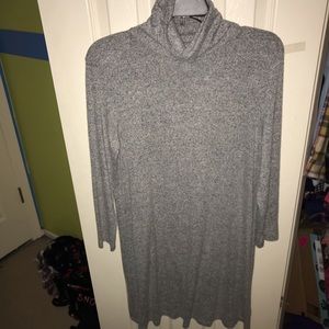 AMERICAN EAGLE GRAY TURTLENECK FLOW DRESS
